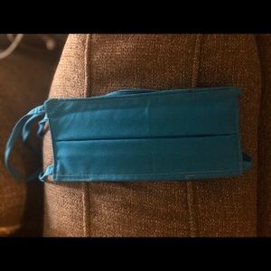 Face mask with filter.